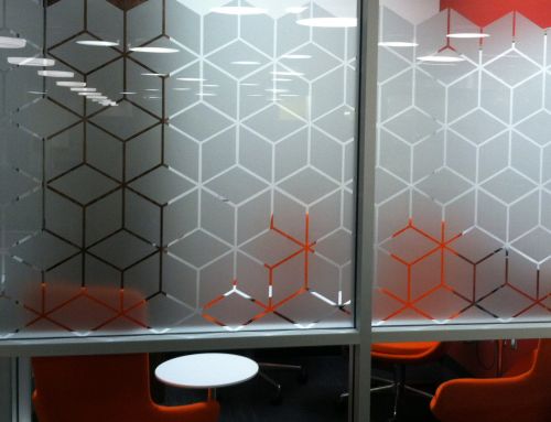 Glasfolie voor privacy op kantoor met herhalend patroon, op maat gemaakte raamfolie, (1) gesneden raamfolie op maat