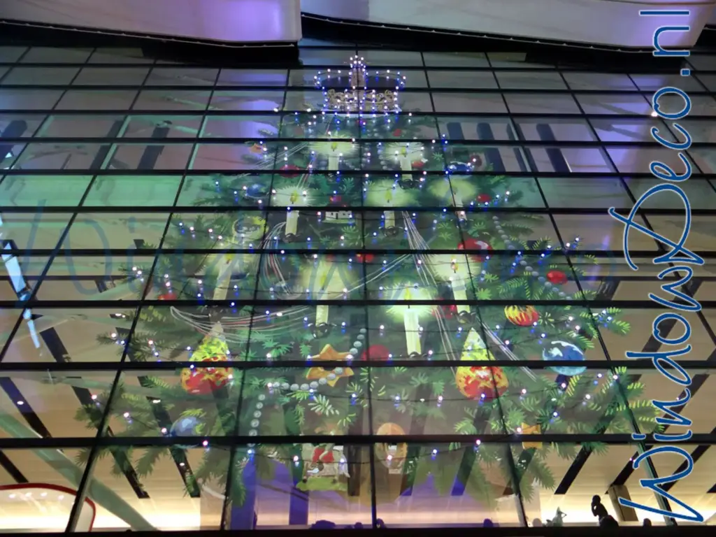 Grote two-way vision raamfolie, geperforeerde raamfolie, doorkijkbaar, gedeeltelijke privacy, grote raamfolie